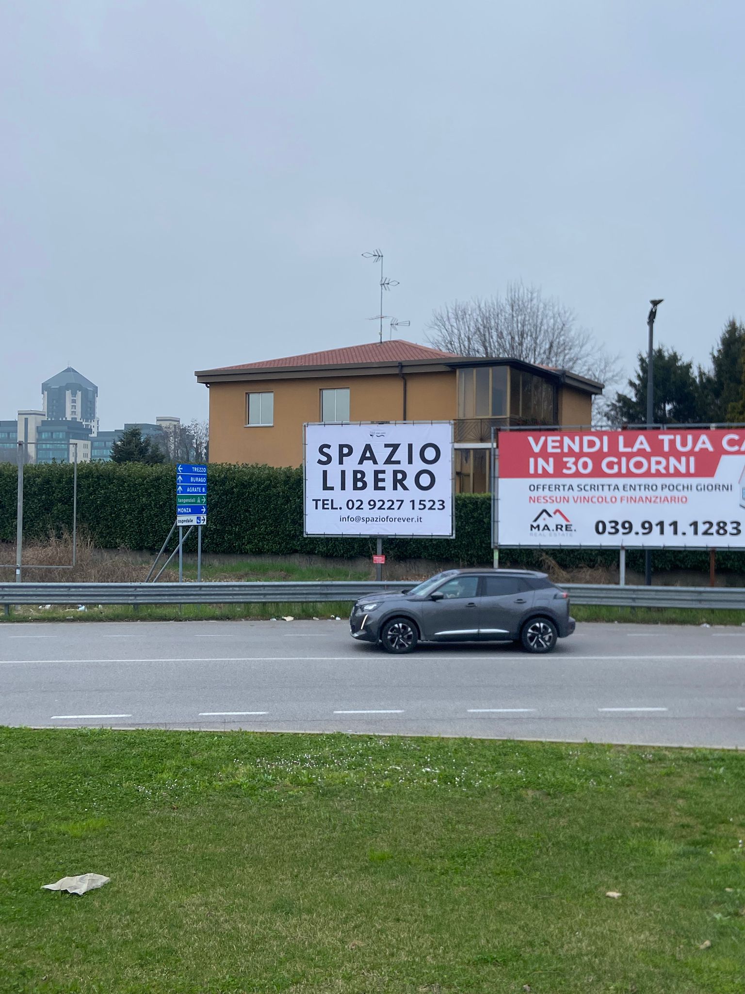 Foto del cartello 6 x 3 mono facciale - Via Falcone e Borsellino, 6, 20871 Vimercate MB -